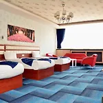 Business Grand מלון