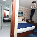 מלון Business Grand