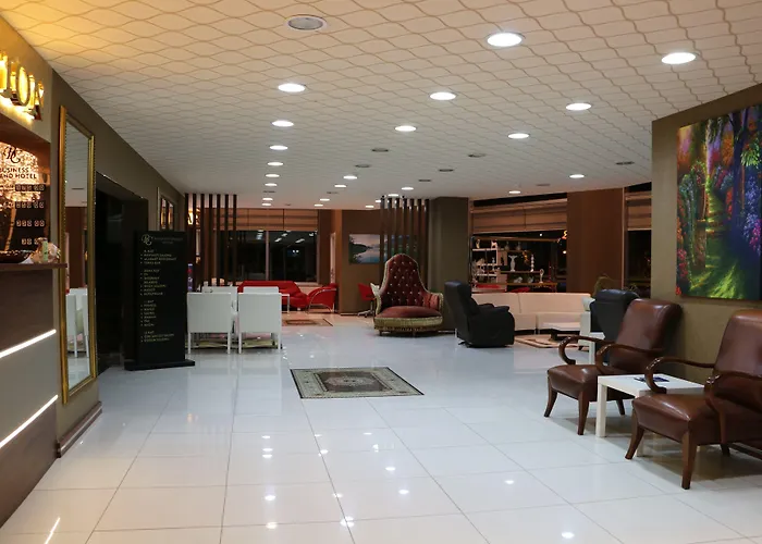 מלון Business Grand 4*