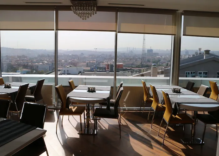 מלון Business Grand 4*