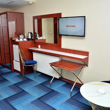 Отель Business Grand