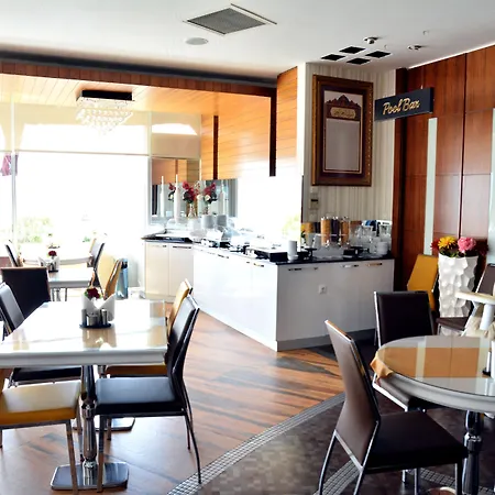 Отель Business Grand