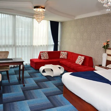 Отель Business Grand