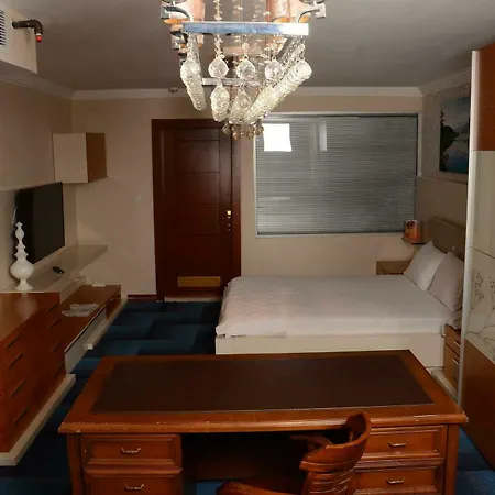 Hotell Business Grand 4*