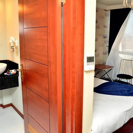 Business Grand Hotel